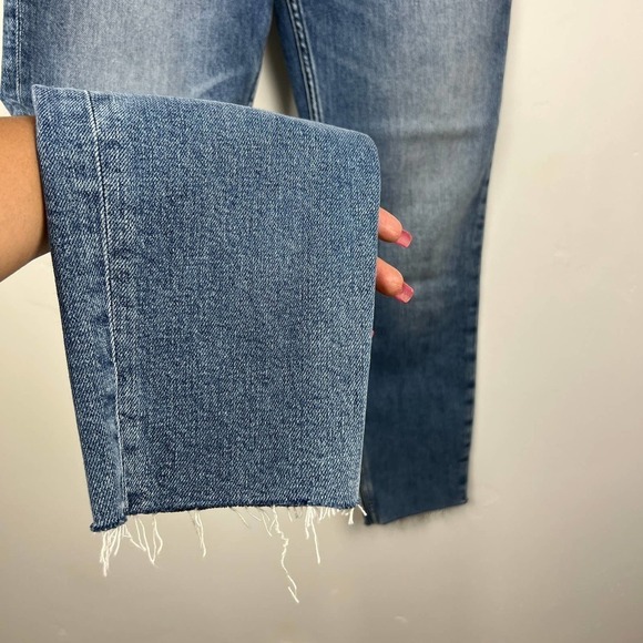 RE/DONE 90's High Rise Ankle Crop in Medium Worn Distressed Jeans Size: 29 - Picture 4 of 10